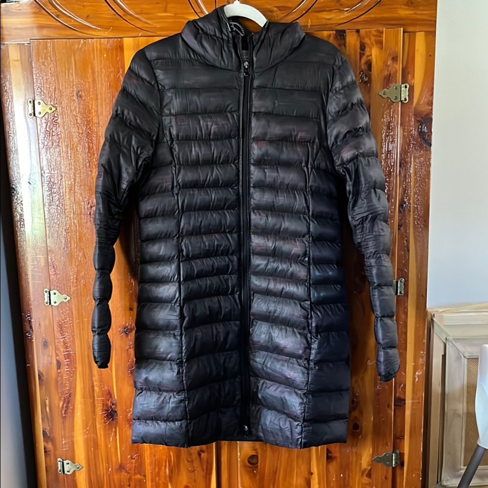 Women's Black Puffer Jacket